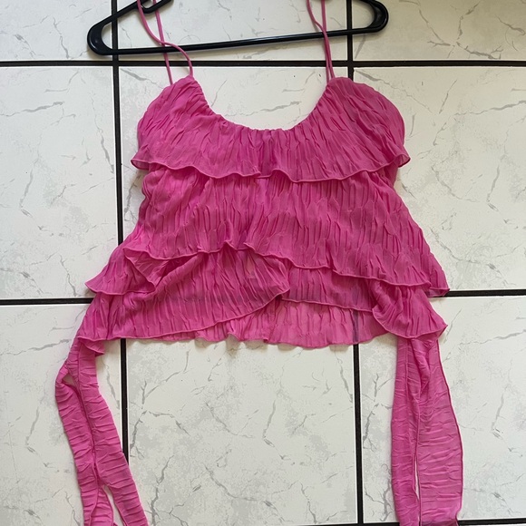 Zara NWT pink ruffle crop top - Picture 2 of 5